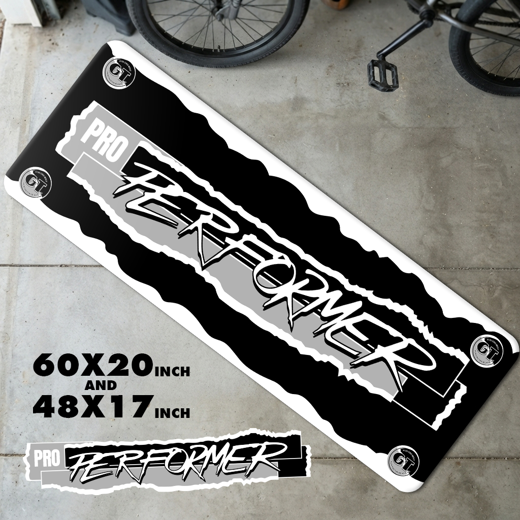 Vintage GT Pro Performer Monochrome Mat | Retro 80s Freestyle Floor Mat